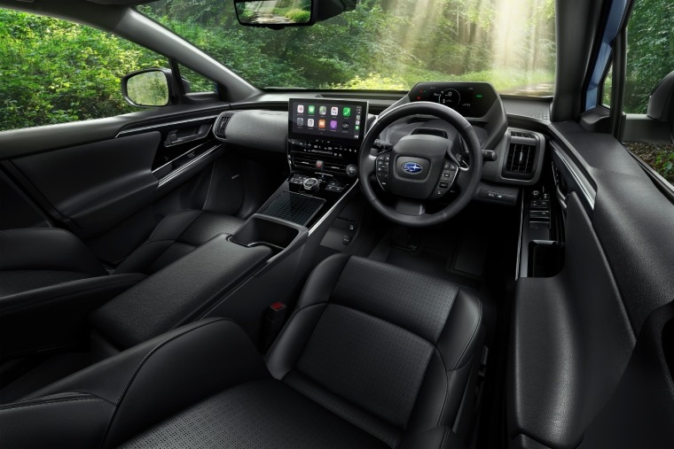 Subaru Solterra interior (1)