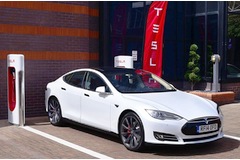Tesla expands UK Supercharger network