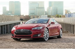 On the road: Tesla&rsquo;s Model S should make other cars afraid