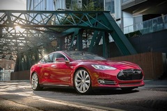 Tesla sets new cross-country record for electric cars