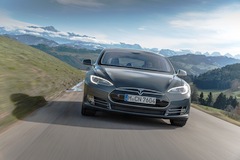 Tesla ticked off for Model S safety boast