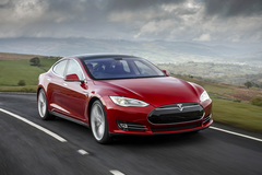 Tesla hands over first Model S electric cars to UK customers