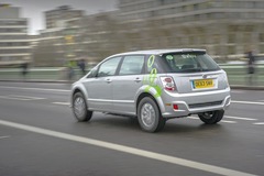 BYD delivers e6 electric taxis to Thriev