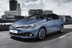 First Drive Review: Toyota Auris facelift 2016