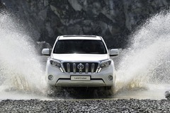 New Toyota Land Cruiser set for UK launch early 2014