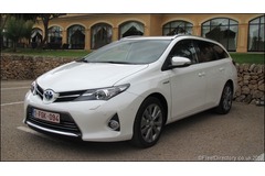 First Drive Review: Toyota Auris Touring Sports Hybrid 2013