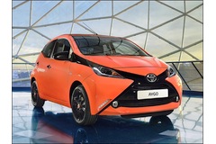 Toyota Aygo revealed in Geneva, coming summer 2014