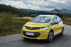 Vauxhall Ampera-e to hit UK roads as part of trial