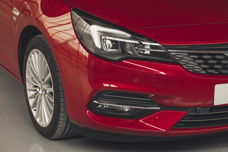 Vauxhall Astra 2019 front wing