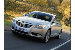 Vauxhall smartens up Insignia for late 2013 launch