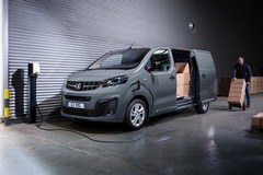 New Vauxhall Vivaro-e deliveries to begin in October