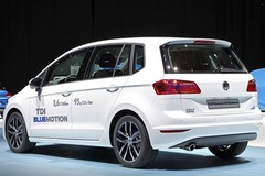 Volkswagen unveils Golf Sportsvan TDI BlueMotion