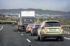 UK study to consider autonomous road trains