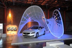 Volvo demonstrates foldable solar charging canopy in Italy