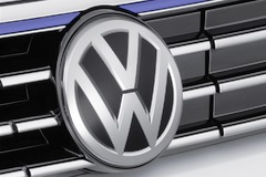 VW overtakes Toyota to become world&rsquo;s largest manufacturer