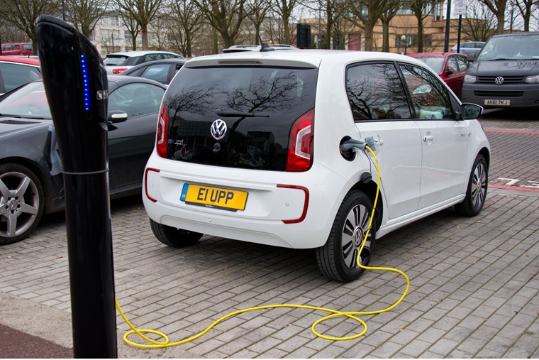Volkswagen e-Up lease deals, range, charge times
