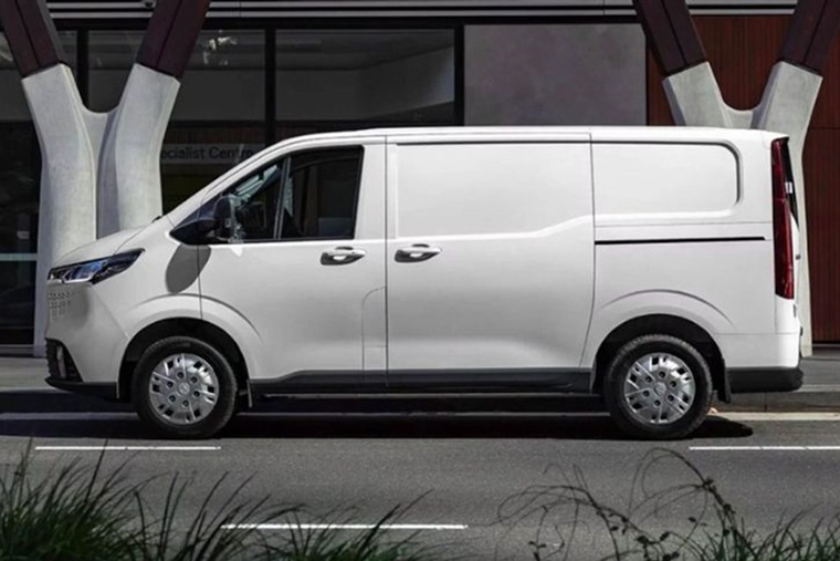 white-maxus-van-side-exterior